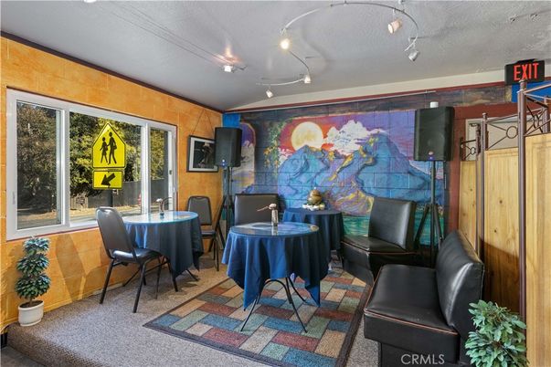 Dining room, Interior