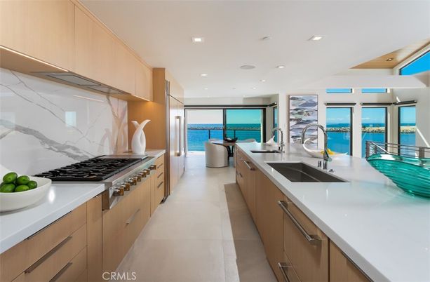 Interior, Kitchen, Recessed Lighting, Stainless Steel Appliances, Water