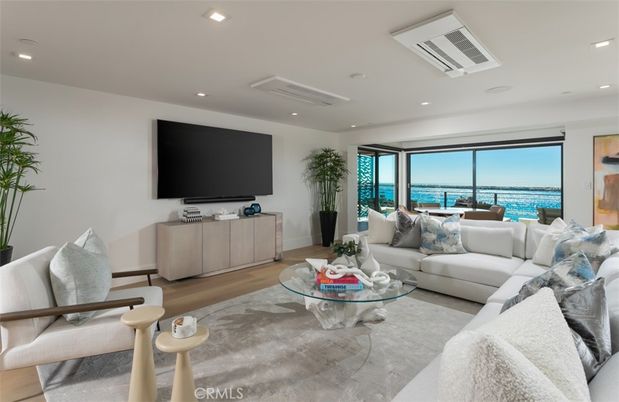 Interior, Living room, Recessed Lighting, Water, Wood Texture Flooring