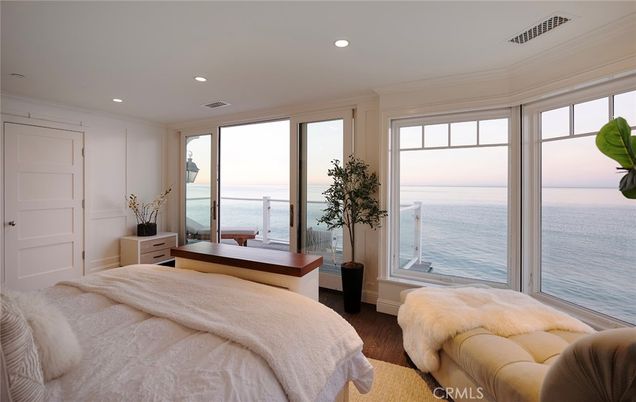 Bedroom, Interior, Recessed Lighting, Water, Wood Texture Flooring