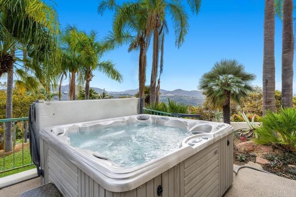 Exterior, Hot Tub