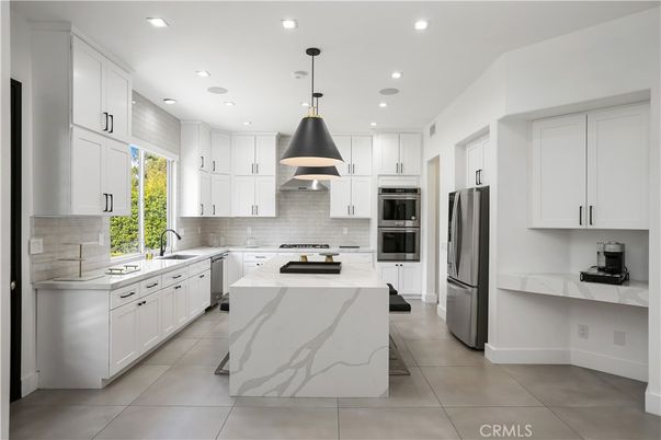 Interior, Kitchen, Pendant Lights, Recessed Lighting, Stainless Steel Appliances