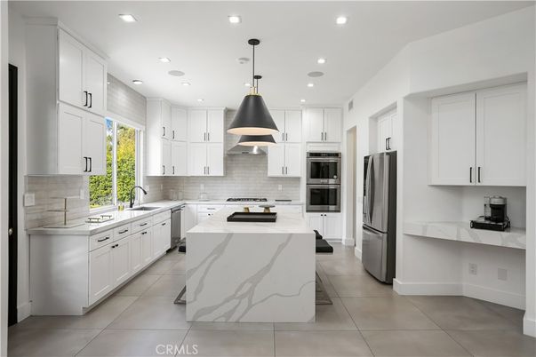 Interior, Kitchen, Pendant Lights, Recessed Lighting, Stainless Steel Appliances