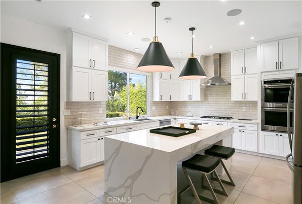 Interior, Kitchen, Pendant Lights, Recessed Lighting, Stainless Steel Appliances