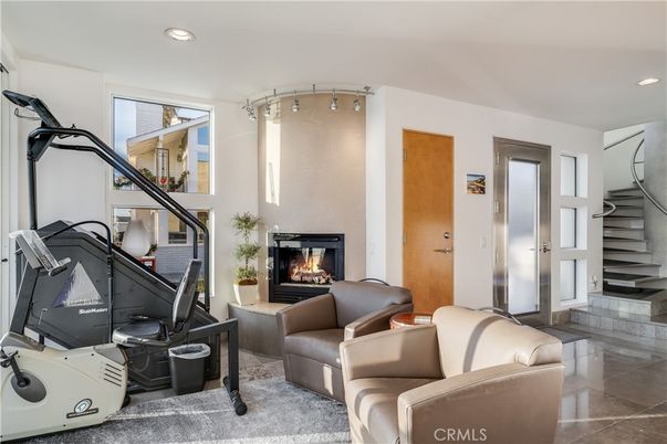 Fireplace, Interior, Living room, Recessed Lighting