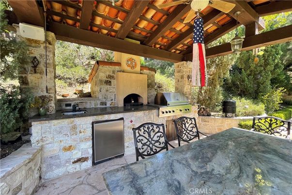 Exterior, Fireplace