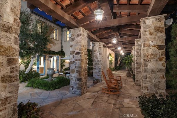 Exterior, Wooden Beams