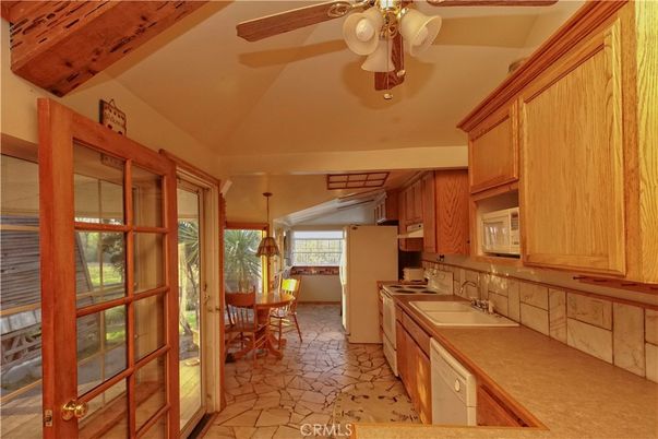 Dining room, Interior, Kitchen, Pendant Lights