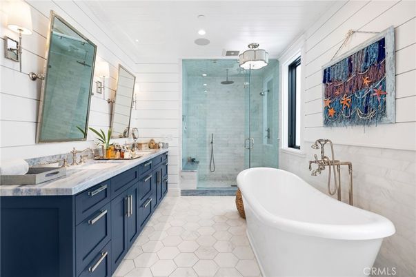 Bathroom, Dual Sink Vanities, Free Standing Baths, Glass Shower, Interior, Recessed Lighting