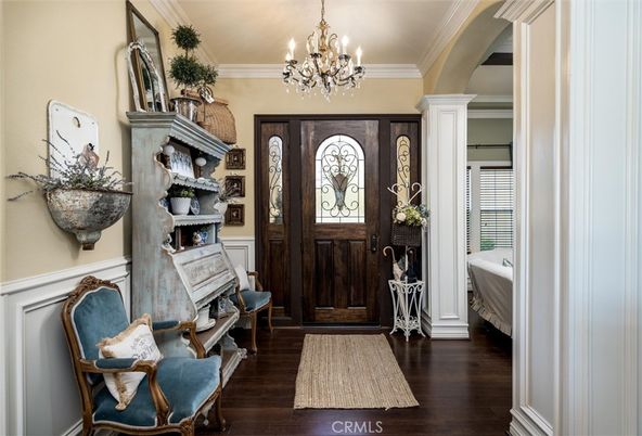 Chandelier, Interior, Wood Texture Flooring