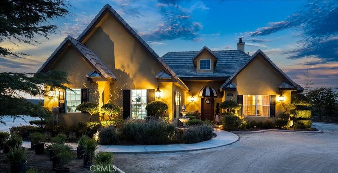 Backyard, Exterior, Facade, American Craftsman