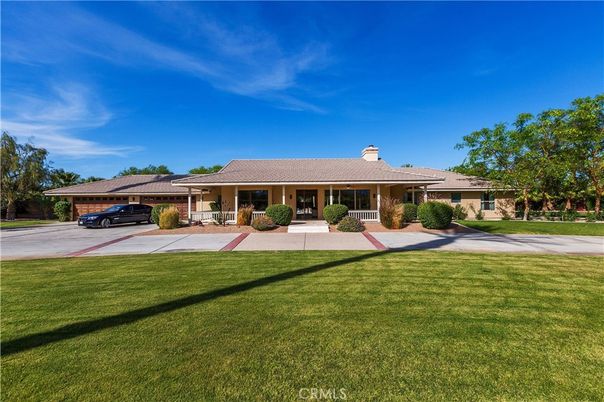 Attached, Backyard, Exterior, Facade, Ranch