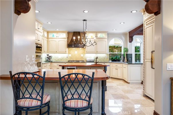 Chandelier, Interior, Kitchen, Recessed Lighting, Stainless Steel Appliances