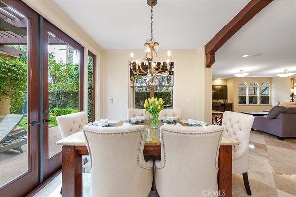 Chandelier, Dining room, Interior, Living room, Recessed Lighting