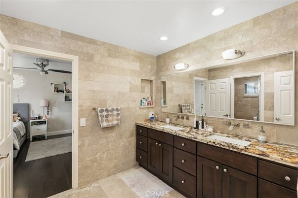 Bathroom, Bedroom, Dual Sink Vanities, Interior, Recessed Lighting