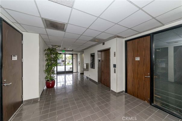 Elevator, Interior