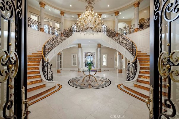 Chandelier, Interior, Recessed Lighting