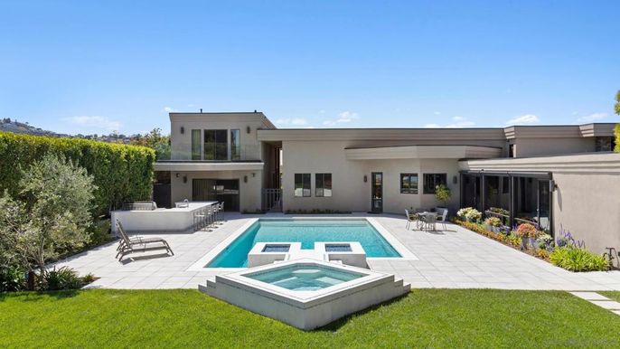 Backyard, Exterior, Pool