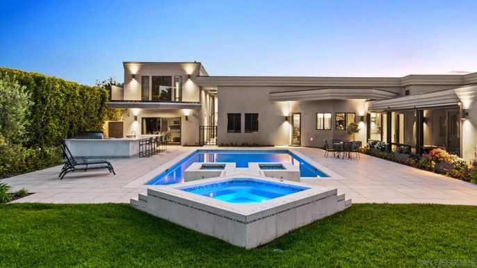 Backyard, Exterior, Pool