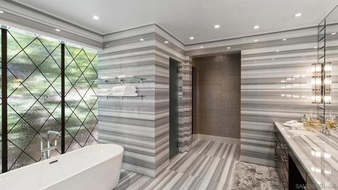 Bathroom, Free Standing Baths, Interior, Recessed Lighting