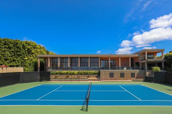 Exterior, Tennis Courts