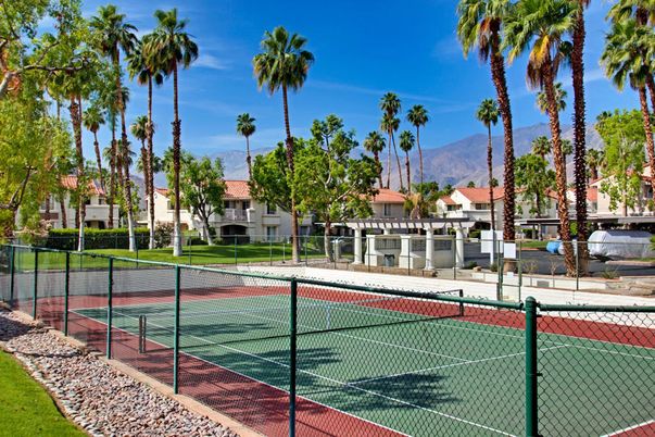 Exterior, Tennis Courts