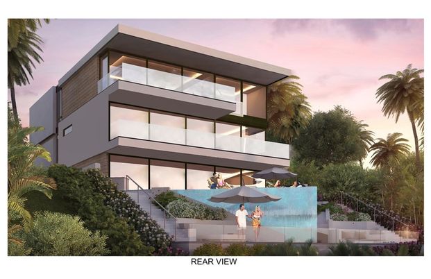 Exterior, Facade, Modern