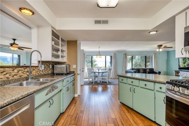 Dining room, Interior, Kitchen, Pendant Lights, Stainless Steel Appliances, Wood Texture Flooring