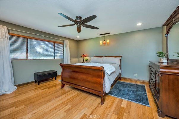 Bedroom, Interior, Pendant Lights, Recessed Lighting, Wood Texture Flooring