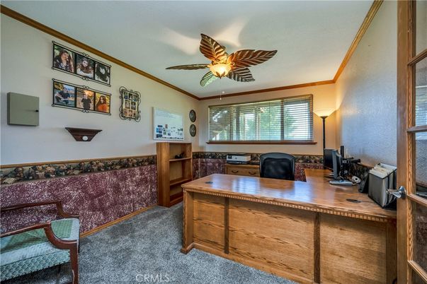 Home Office, Interior