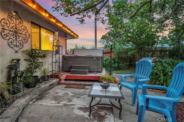 Exterior, Hot Tub