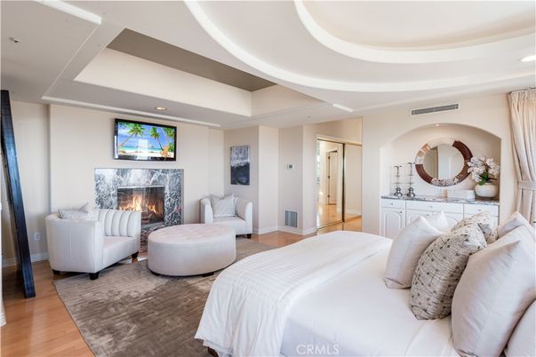 Bedroom, Fireplace, Interior, Recessed Lighting, Wood Texture Flooring