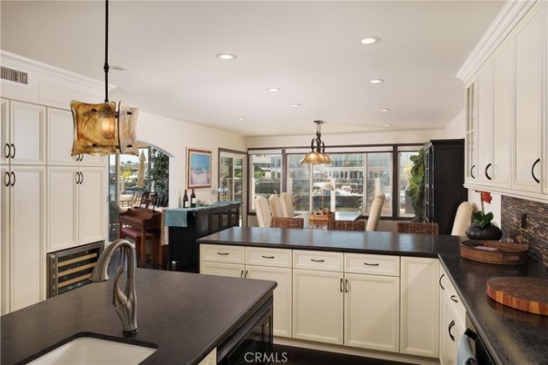 Dining room, Interior, Kitchen, Pendant Lights, Recessed Lighting