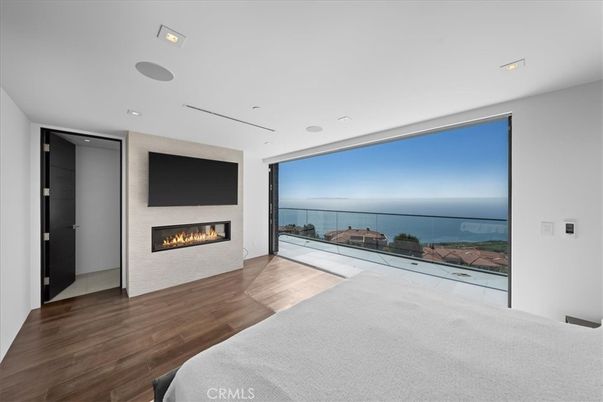 Fireplace, Interior, Recessed Lighting, Water, Wood Texture Flooring