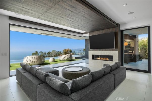 Fireplace, Interior, Living room, Recessed Lighting, Water