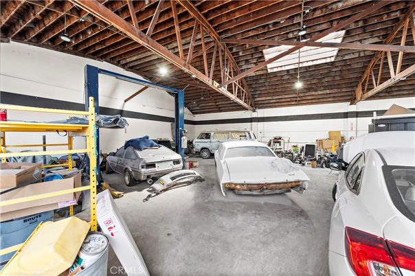 Garage, Interior