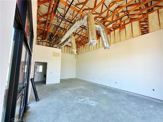 Empty room, Interior, Wooden Beams