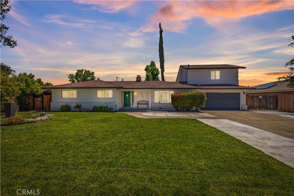 Attached, Backyard, Exterior, Facade, Split Level