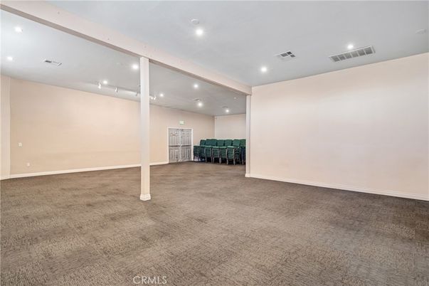 Empty room, Interior, Recessed Lighting