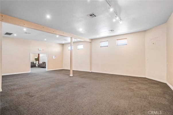Empty room, Interior, Recessed Lighting, Wooden Beams