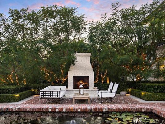 Exterior, Fireplace