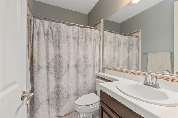 Bathroom, Interior, Tile Countertops