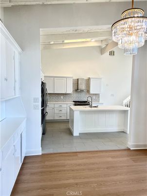 Chandelier, Interior, Kitchen, Wood Texture Flooring