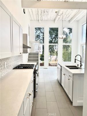 Interior, Kitchen, Pendant Lights, Stainless Steel Appliances