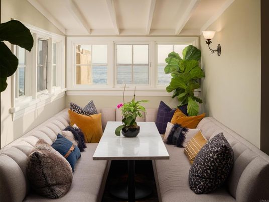 Dining room, Interior, Living room, Water