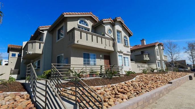 Exterior, Facade, Mediterranean