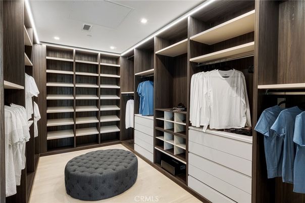 Interior, Recessed Lighting, Walk-in Closets, Wood Texture Flooring