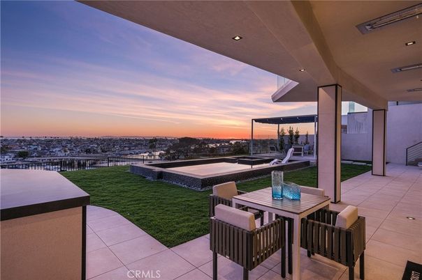 Backyard, Exterior, Water