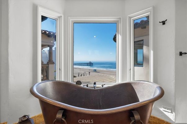 Bathroom, Free Standing Baths, Interior, Water