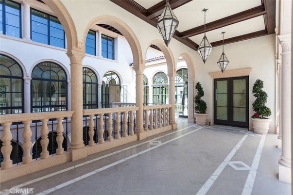 Exterior, Pendant Lights, Wooden Beams